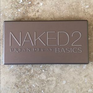 Naked 2 Basics Palette